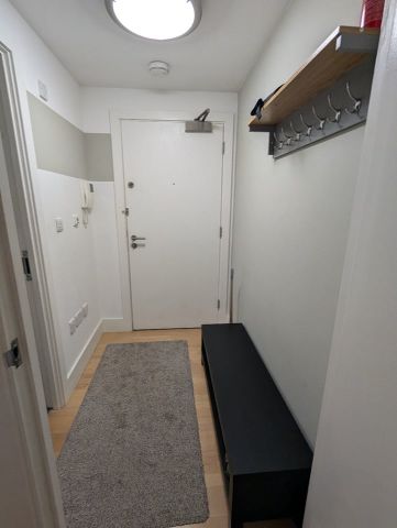 Studio Flat, Sir John Lyon House, EC4V - Photo 4