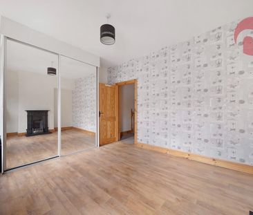 24 Governor Road, Derry - Photo 4