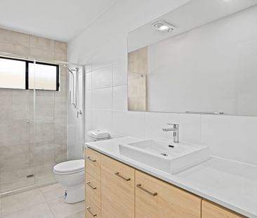 MODERN 4 BEDROOM HOUSE WITH MEDIA ROOM & LARGE BLOCK! - RENT $660, ... - Photo 3