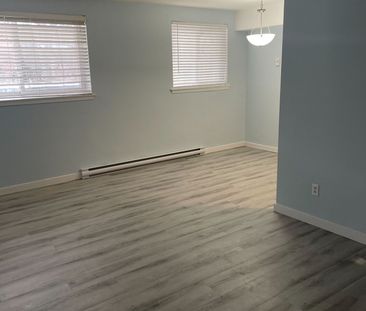 For Lease - 2365 Marine Drive Unit# 101, Oakville, Ontario - Photo 6