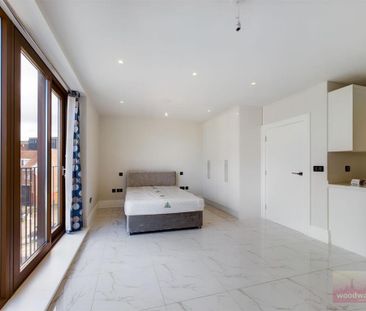 Studio to rent - Photo 1