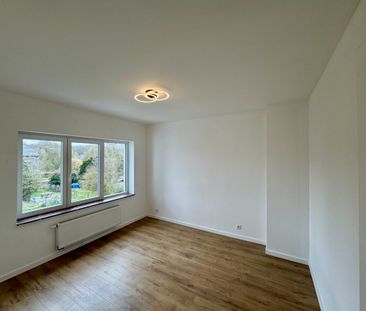 Gerenoveerde woning met tuin & garage in centrum Tervuren - Photo 5