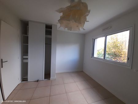 COMBRIT, Contemporaine 2011 de 102.50 m² - Photo 3