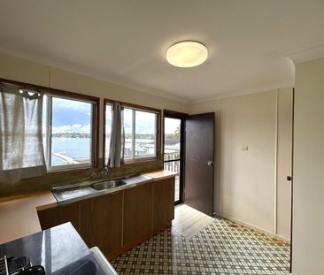 Absolute Waterfront Living - Photo 3