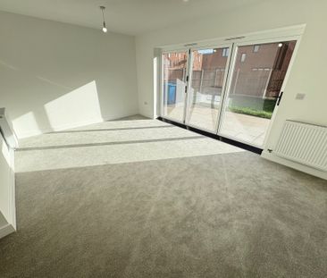 WadeClose, LongEaton - Photo 2