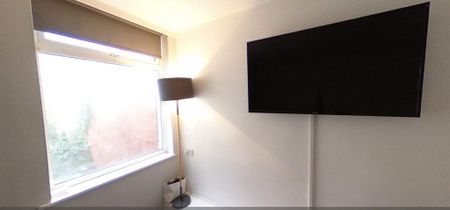 4 bedroom house of multiple occupation to rent - Photo 2