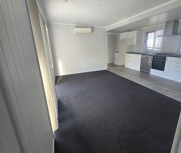 Modern 2 Bedroom Standalone Home - Photo 1