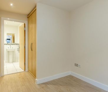 Hope Drive, Nottingham, NG7 - Photo 2