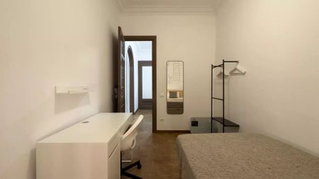 Room in a shared 7-bedroom apartment for rent in Sant Pere Santa Caterina i la Ribera. Professionals and students only. - Foto 2