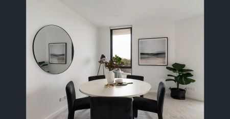 Sleek Top-Floor Sanctuary With City Skyline Vistas - Photo 5