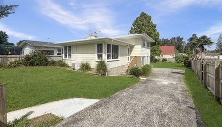 4 Bedrooms - Onerahi - Photo 5