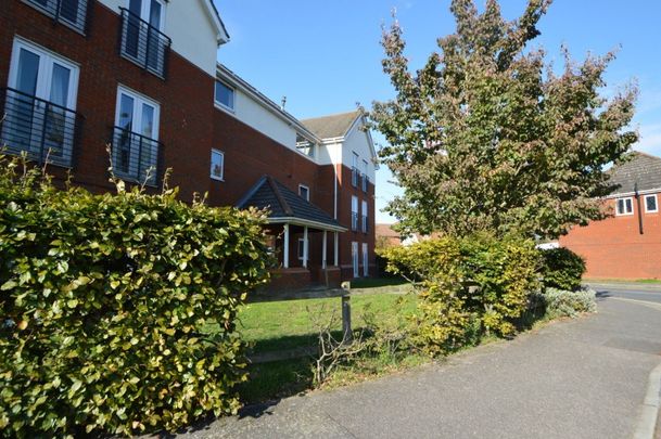 Grasholm Way, Slough, Berkshire,SL3 - Photo 1