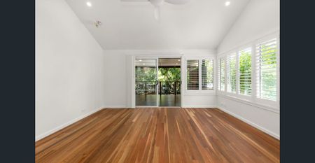 Centrally Located, Fully Renovated Freestanding 1-Bedroom Studio - Photo 5