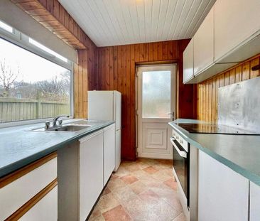 3 bedroom semi-detached house to rent - Photo 6