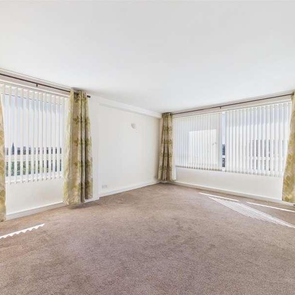 The Cliff, New Brighton, CH45 - Photo 1
