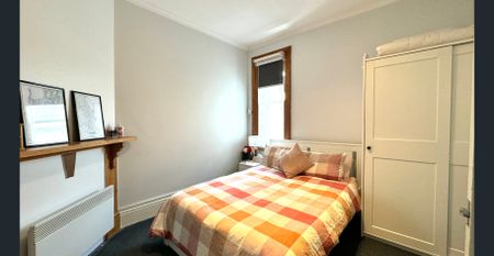 CITY LIVING - Photo 4