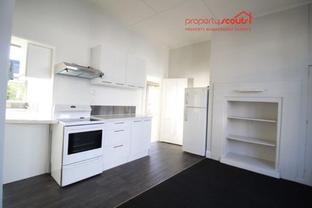 Fantastic Location so close to town. - Photo 4