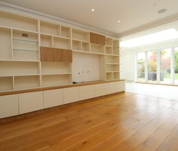 4 bedroom detached house to rent - Photo 2