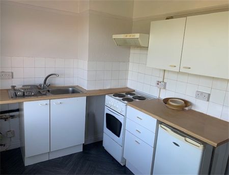 1 Bedroom Apartment To Let - Photo 3