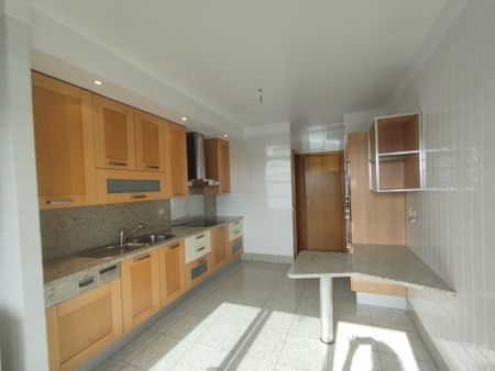 2 Bedroom Apartment with River View for Rent - Parque das Nações - Photo 5