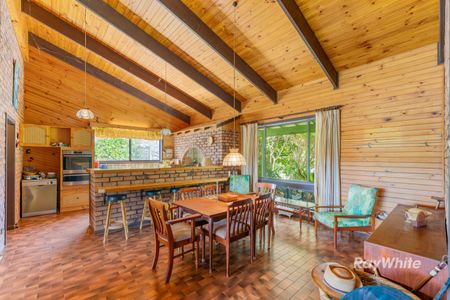 3 Bedroom Home Located meters from beaches - Photo 4