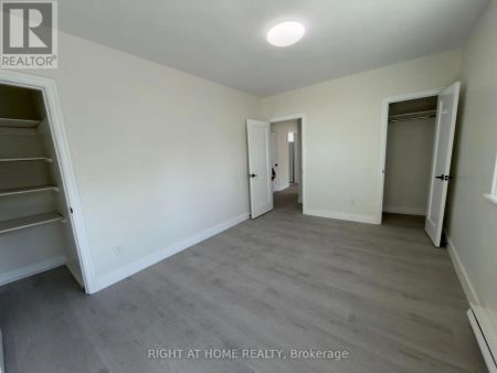 3 - 55 GLENDALE AVENUE S - Photo 3