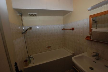 Location Appartement 2 pièces 69m² SOUILLAC 46200 - Photo 4