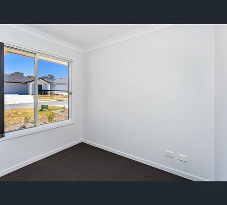 27 Raven Court, Park Ridge, Qld 4125 - Photo 3