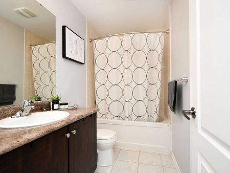 For Lease - 22 HOOVER Road, Brampton, Ontario - Photo 5