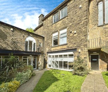 The Manor House, 68 Moorside Avenue, Crosland Moor, Huddersfield, HD4 - Photo 4