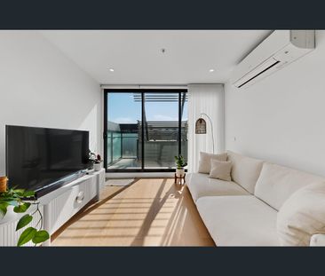 202/1110 Dandenong Road, Carnegie, Vic 3163 - Photo 3