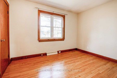 For Lease - 114 Arlington Avenue Unit# Main, Oshawa, Ontario - Photo 3