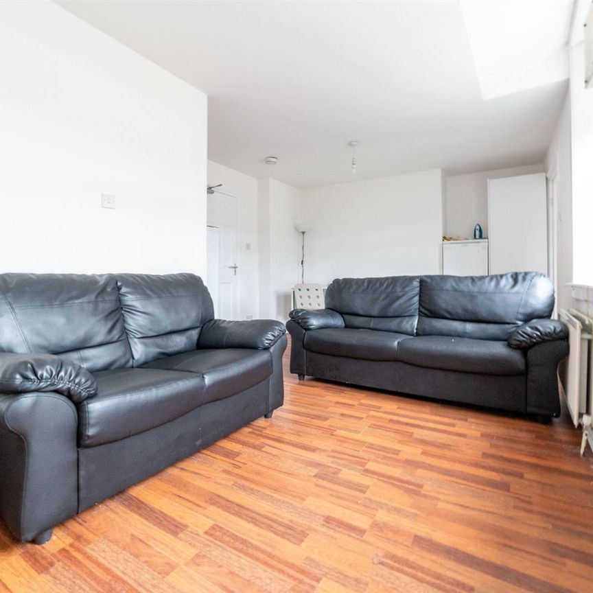 6 bed maisonette to rent in Helmsley Road, Sandyford, NE2 - Photo 1