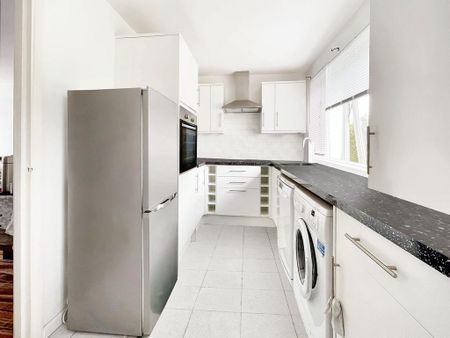 2 bedroom apartment to rent - Photo 5