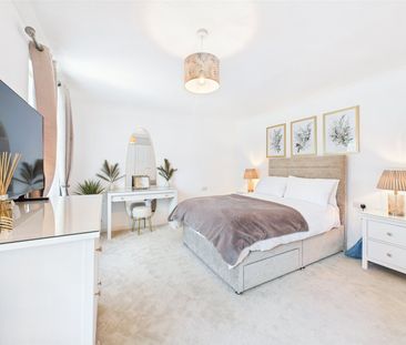 Shortwood Road, Pucklechurch, Bristol, BS16 - Photo 5