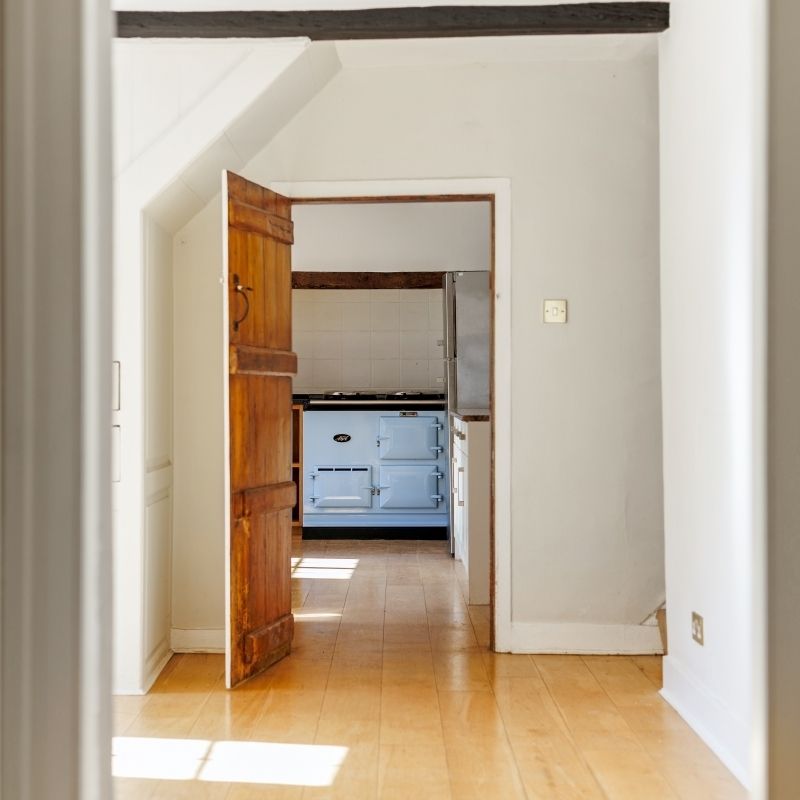 6 bedroom detached house to rent - Photo 1