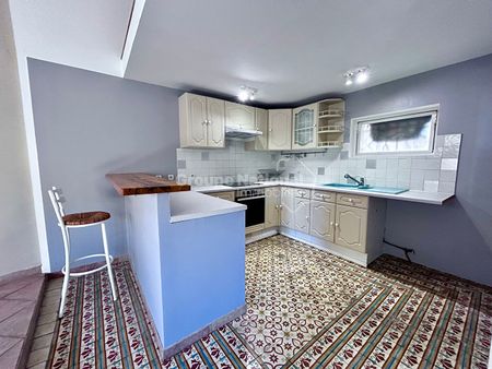 A LOUER Beau Duplex T2 de 90m² avec terrasse sous toit au centre de Châteauneuf Du Pape, - Photo 4