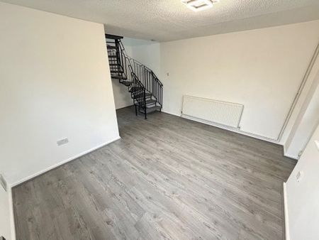 Roundhill Way, LOUGHBOROUGH, LE11 - Photo 3