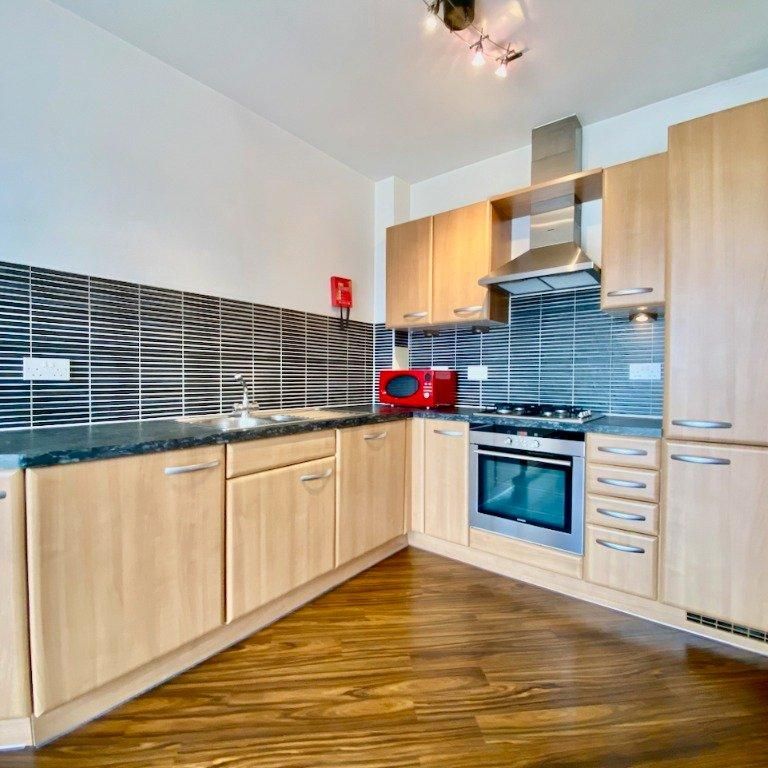 1 bedroom flat to rent - Photo 1