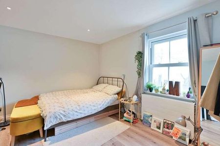 Upper Richmond Road, Putney, SW15 - Photo 3