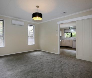 Riccarton – 3 bedroom Unit, Heat Pump, Garage - Photo 3