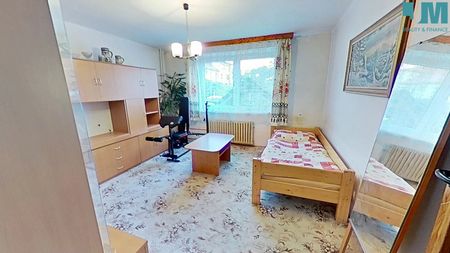 Pronájem bytu 1+1 57 m² - Fotografie 2