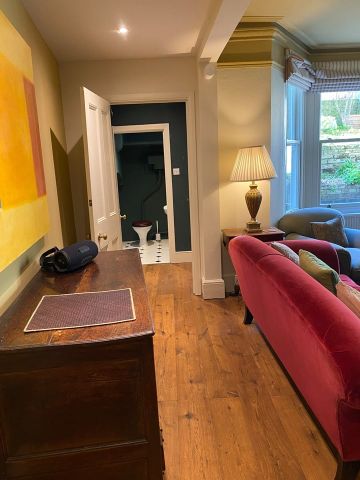 1 Bed Flat, Basement Geraldine Road, SW18 - Photo 2