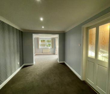 4 bedroom Detached House to let - Photo 3