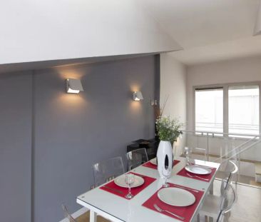3-bedroom apartment for rent in Embajadores suitable for professionals and students. - Photo 1