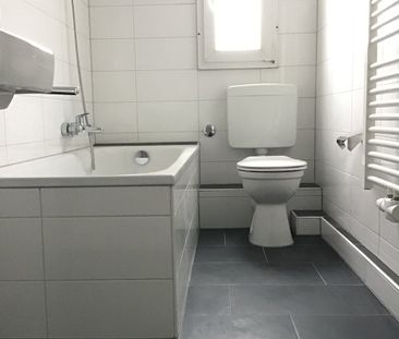 Flotte 2-Zimmer-Dachgeschosswohnung in Stadtlage! - Foto 1