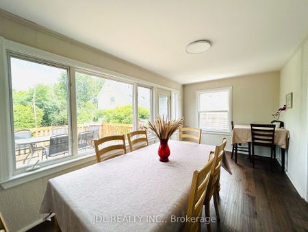 For Lease - 11 Red Robin Road, Georgina, Ontario - Photo 2