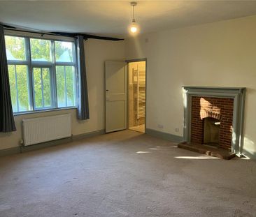 4 bedroom detached house to rent - Photo 4