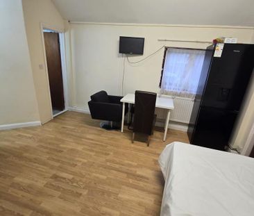 2 bedroom property to rent - Photo 5