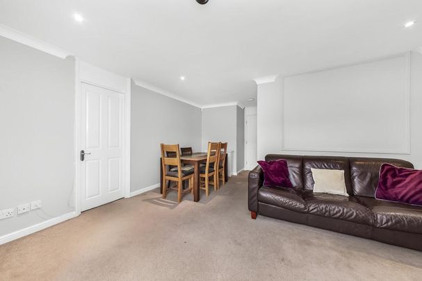 3 bedroom flat to rent - Photo 1